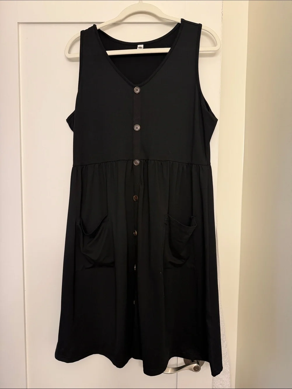Black Sleeveless Dress